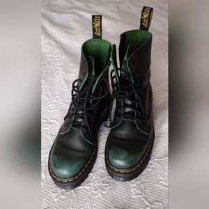 Dr. Martens Jadon